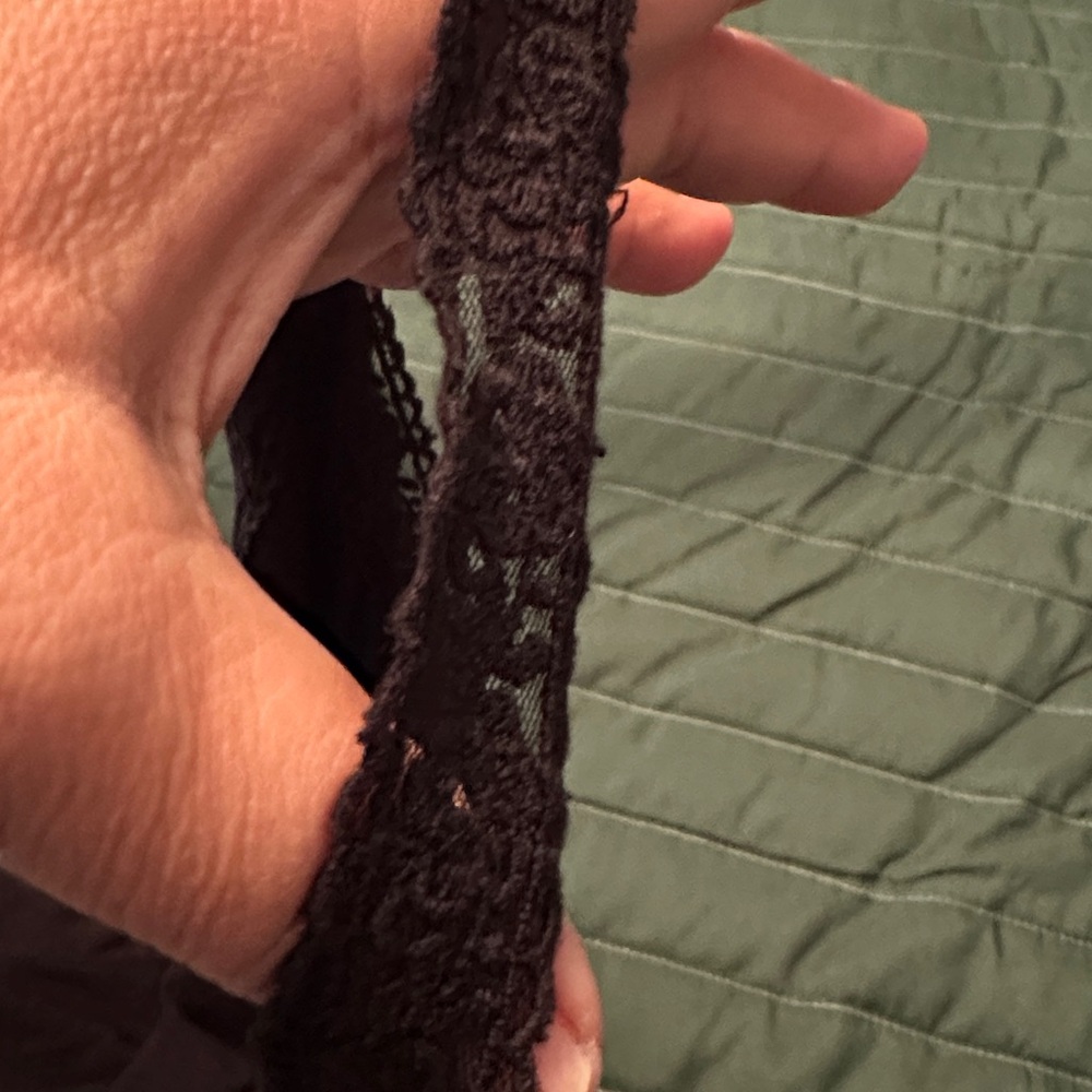 American Eagle Outfitters Cami with Lace Trim - Picture 5 of 5